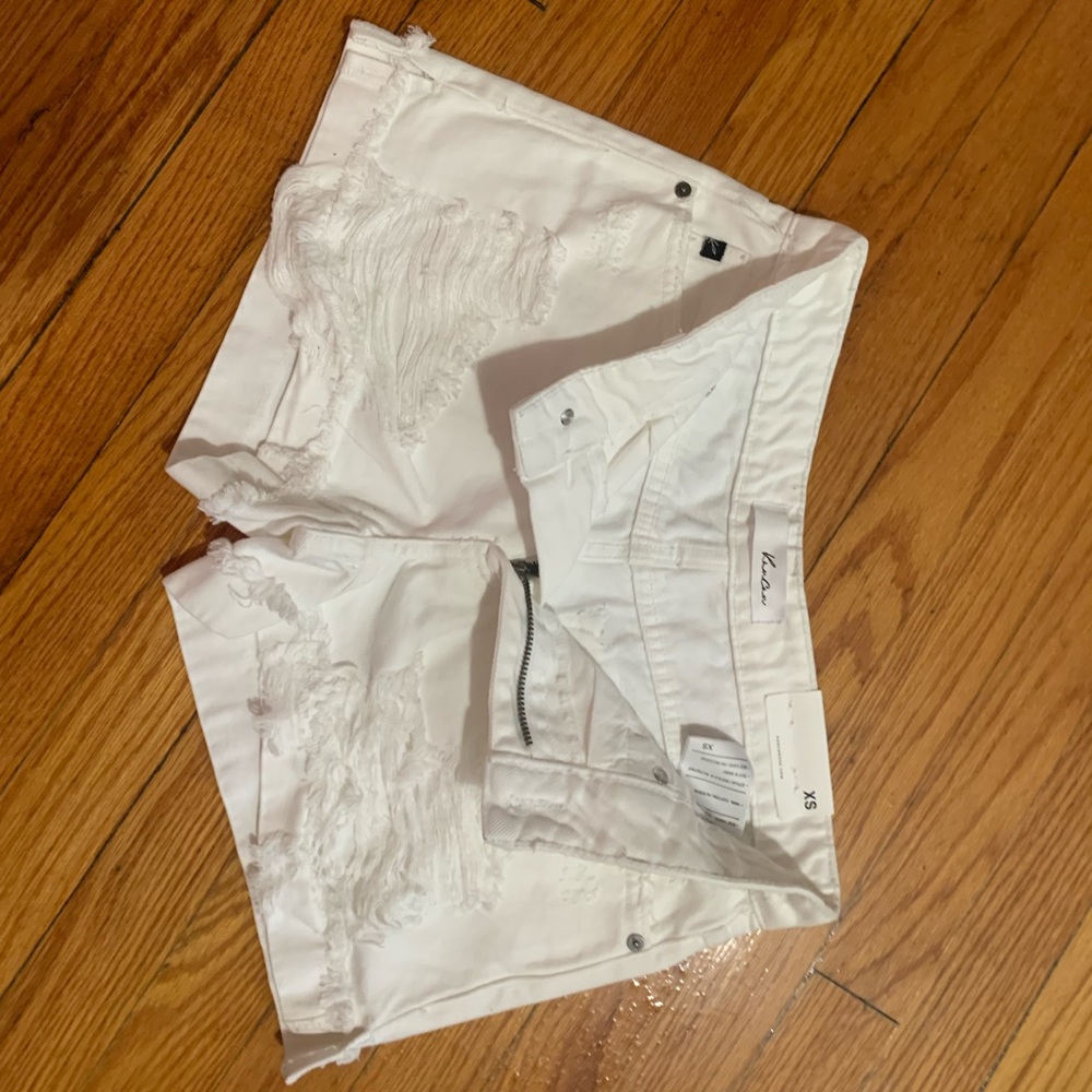 NWT White Distressed KanCan Shorts